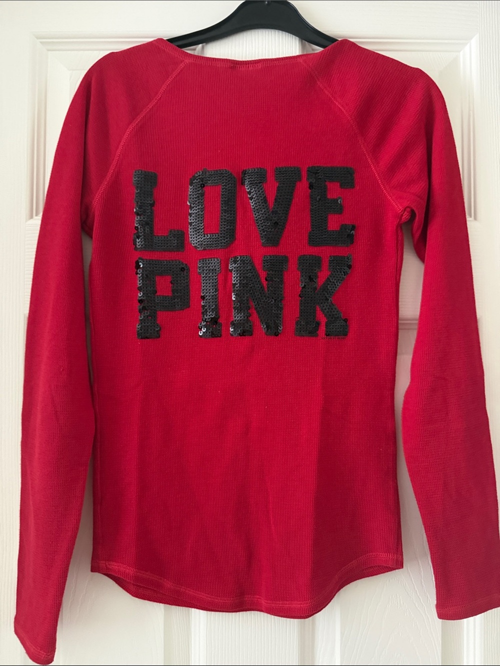 PINK Victoria's Secret Red Long-Sleeve 'LOVE PINK' Back Tee siz M but run small